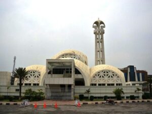 Multi Garden B 17 Beautiful Mosque